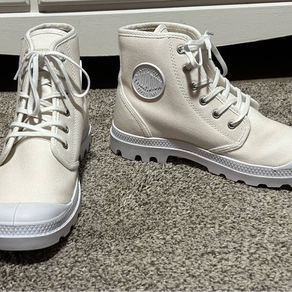 Palladium Pampa White Canvas Boots - Picture 1 of 12